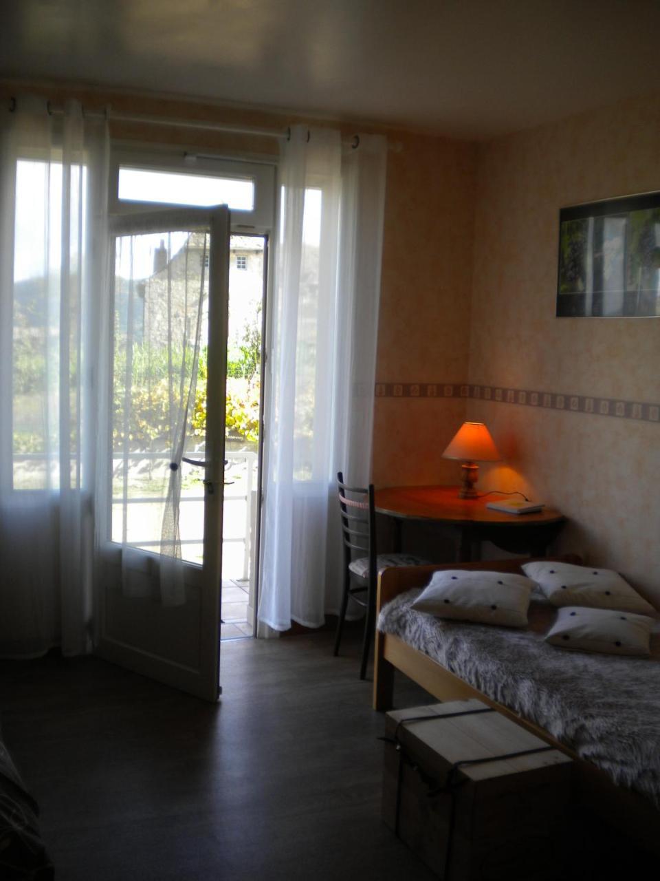 Hotel Le Relais Du Coustoubi Campouriez Buitenkant foto